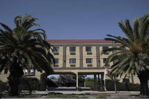 LAX Stadium Inn image 11