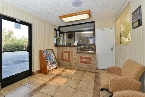 LAX Stadium Inn image 4